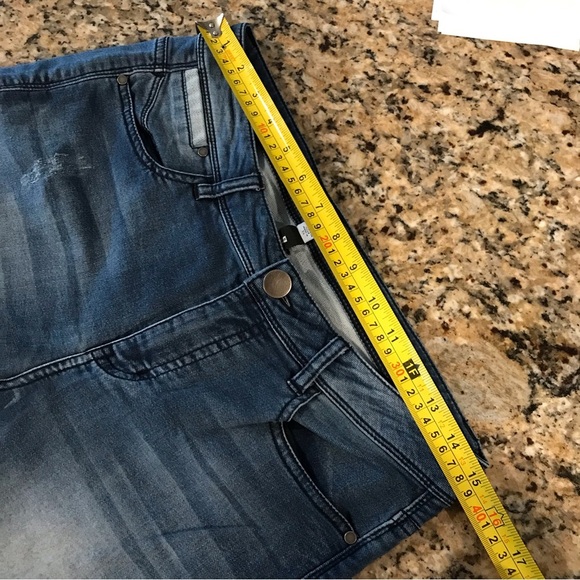 ▪️DESIGN LAB Distressed Jeans - Picture 8 of 13